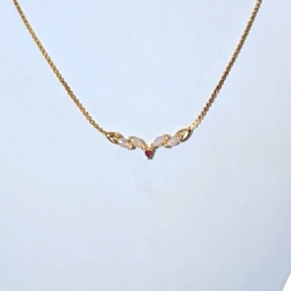 Beautiful Vintage Gold Tone Necklace With Opal And Pink Ruby Necklace.